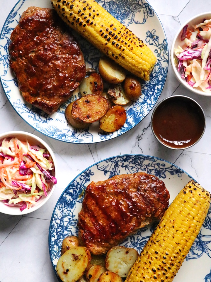 Steak and Corn on the Cob 